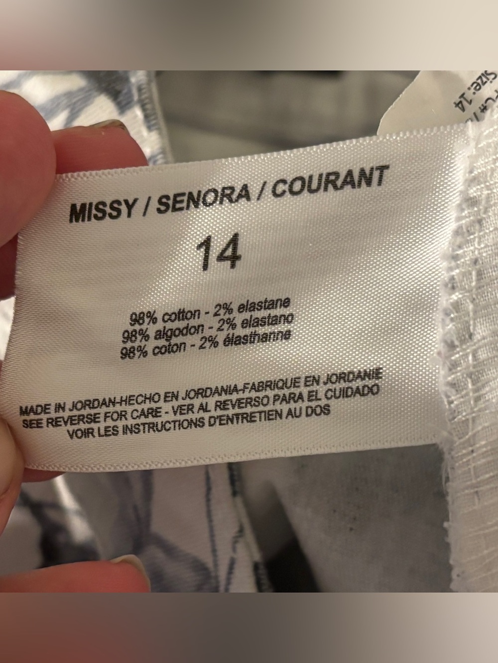Nine West Gramercy Skinny Ankle White Jeans with Gray Floral Accent Size 14 - Picture 12 of 13